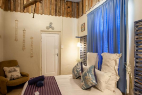 Strand Group Accommodation - 22 Sleeper Helderberg